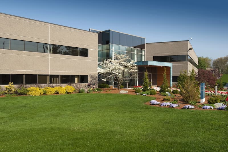 The Importance of Commercial Lawn Care for Businesses